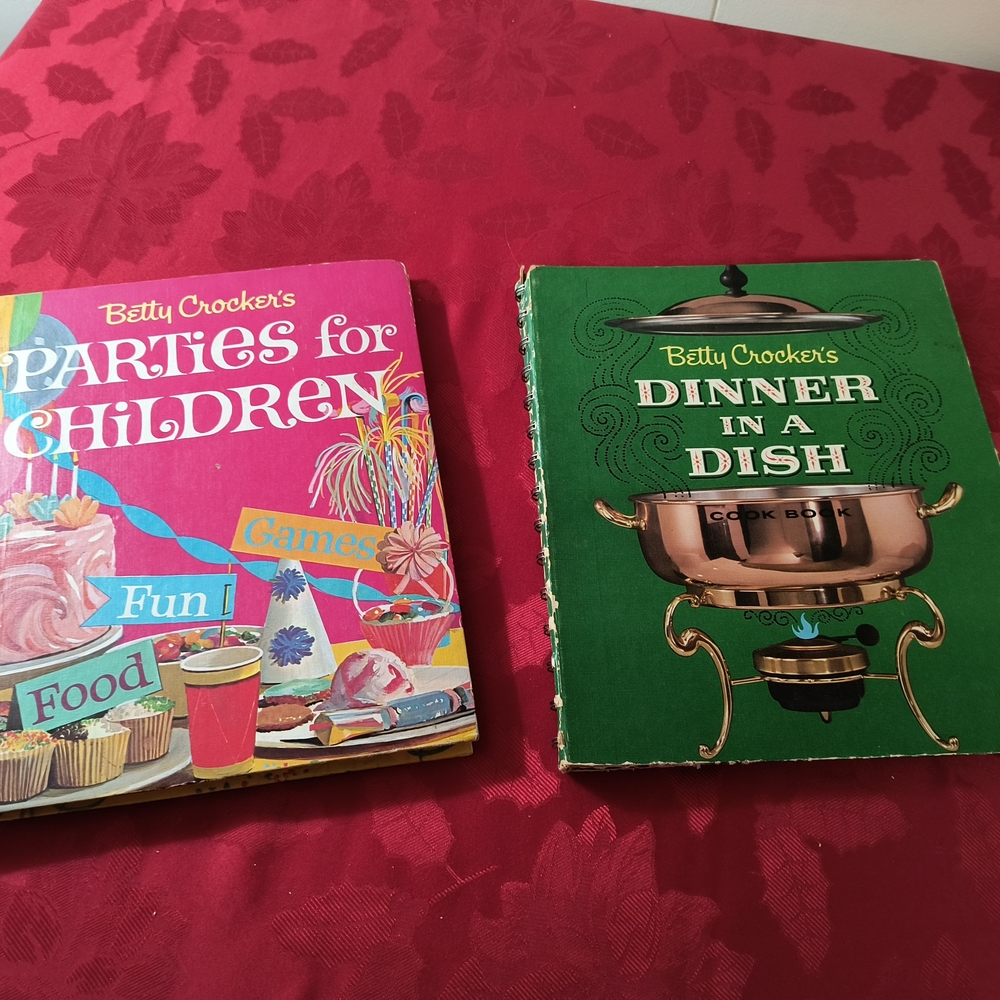 Betty Crocker Parties for Children Cookbook - Pink Cover